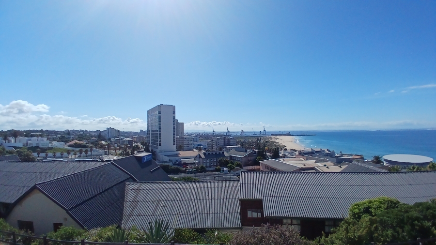 To Let 2 Bedroom Property for Rent in Summerstrand Eastern Cape